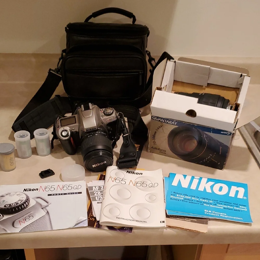Nikon N65QD Camera With Zoom Lens